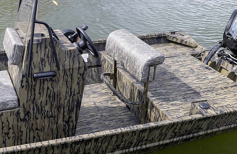 2026 Lowe Boats RX 1860 CC Camouflage Mossy Oak® Break Up