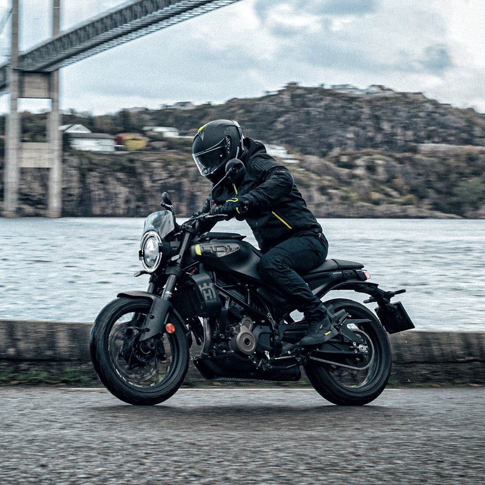 2024 Husqvarna Svartpilen 401