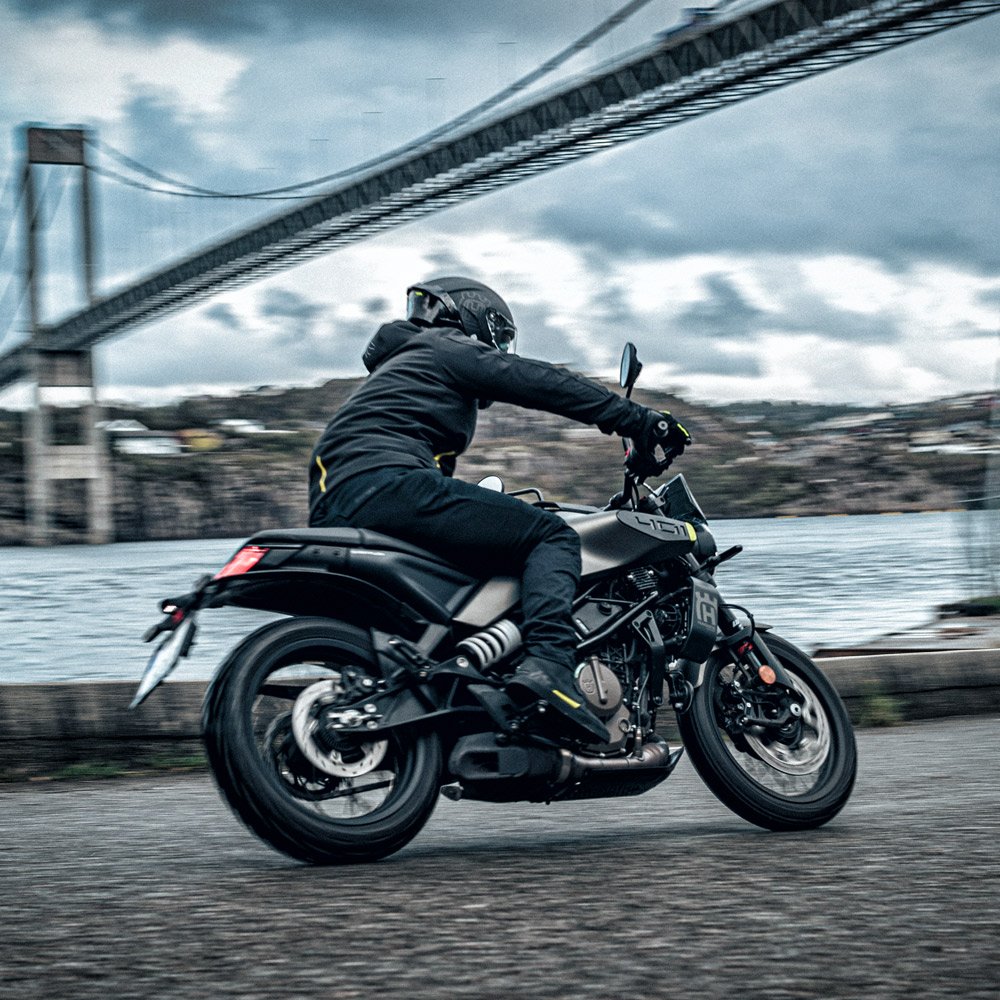 2024 Husqvarna Svartpilen 401