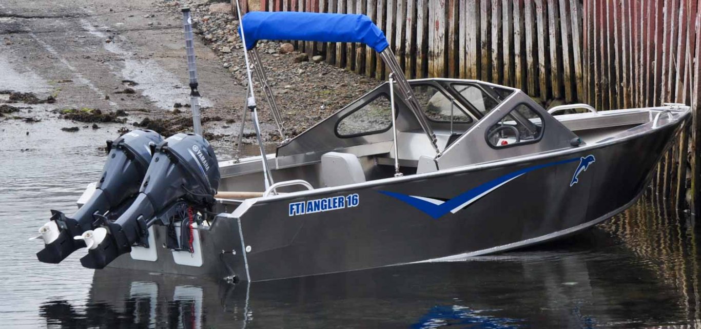 Fab Tech Silver Dolphin 16 Bow Rider