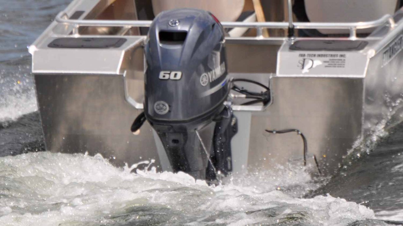 Fab Tech Silver Dolphin 16 Bow Rider