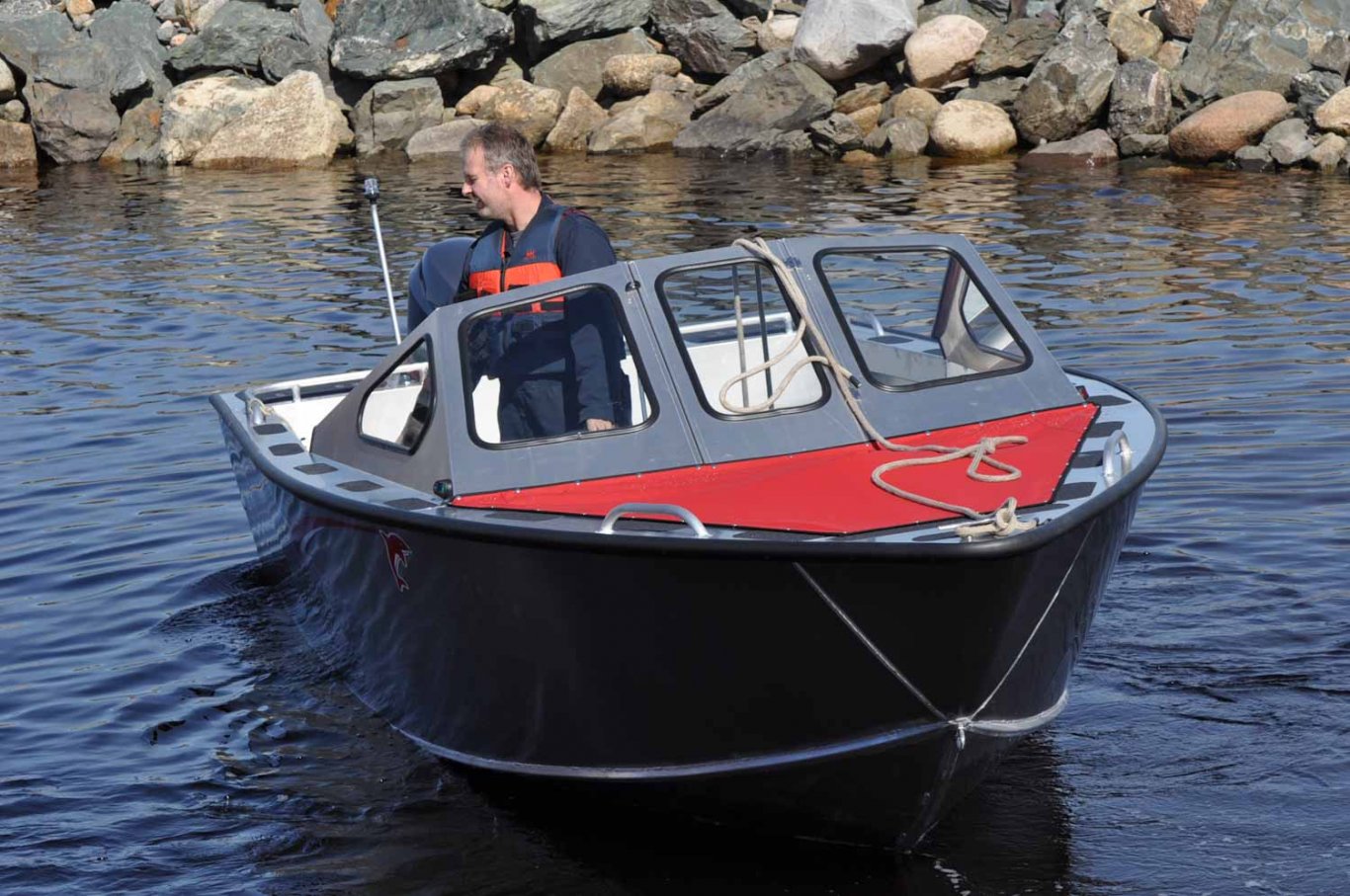 Fab Tech Silver Dolphin Bow Rider 17'