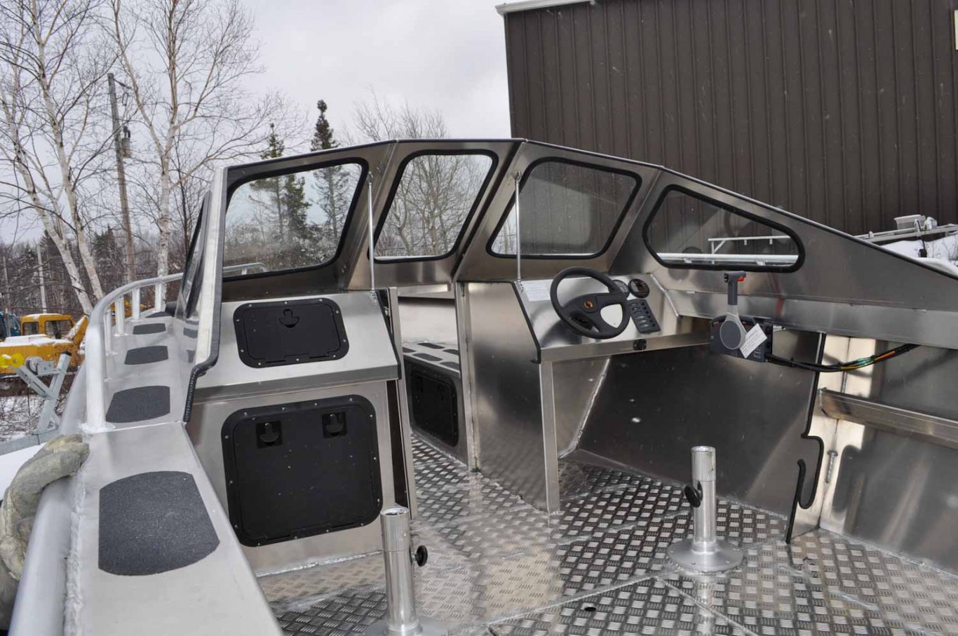 Fab Tech Silver Dolphin Bow Rider 17'