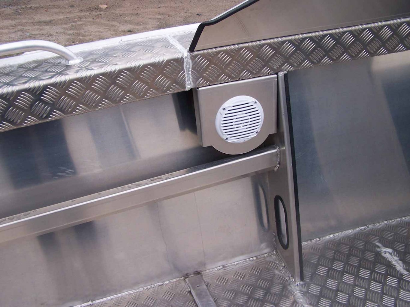 Fab Tech Silver Dolphin Bow Rider 17'