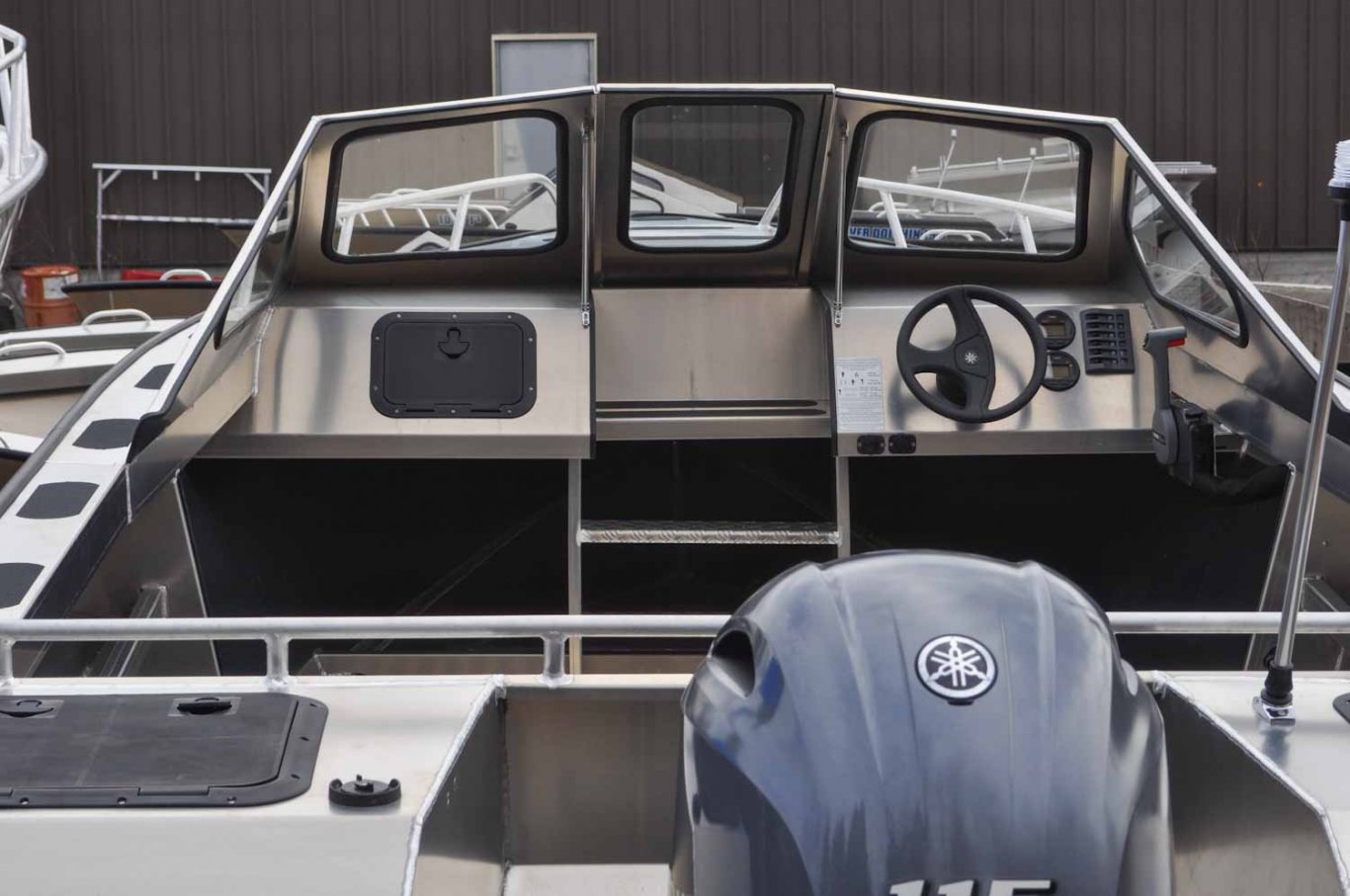 Fab Tech Silver Dolphin Runabout 24'