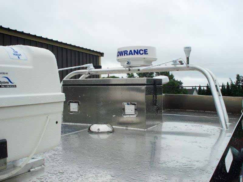 Fab Tech Silver Dolphin Stand Up Cabin 26'