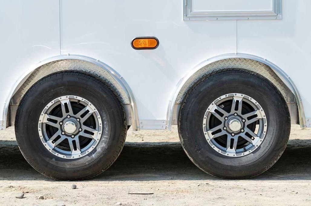 E Z Hauler ENCLOSED 8.5x16 WIDE UTV TRAILERS