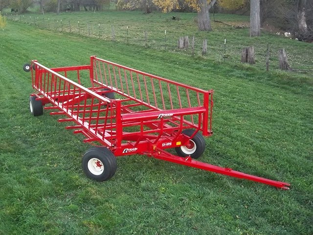 https://www.e-ztrail.com/img/products/bale_wagons/round_bale_carrier_feeders/bale_wagon_carrier_feeder_01.jpg