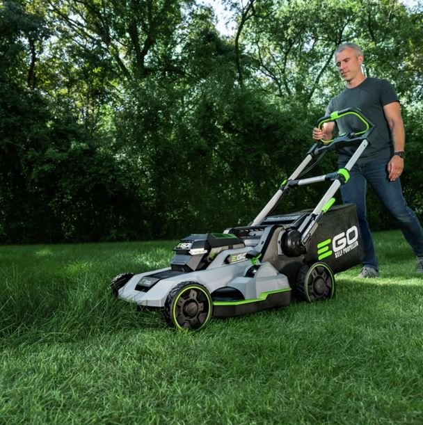 EGO POWER+ Mower 21 Self Propelled with Touch Drive™ Kit (4.0Ah and 6.0Ah Batteries) LM2123SP 2