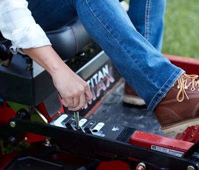 Toro 60 (152 cm) TITAN® MAX Zero Turn Mower (76601)