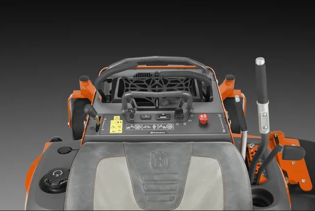 https://www-static-nw.husqvarna.com/-/images/aprimo/husqvarna/stand-on-mowers/photos/feature/h320-0840.webp?v=d4464bf49be311b7&format=WEBP_LANDSCAPE_COVER_LG