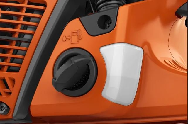 585 24 58GA 3/8 CHAINSAW