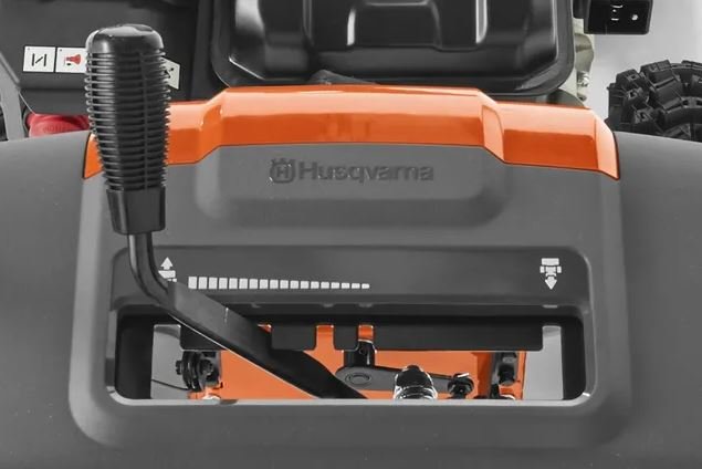 HUSQVARNA ST124 SNOWTHROWER