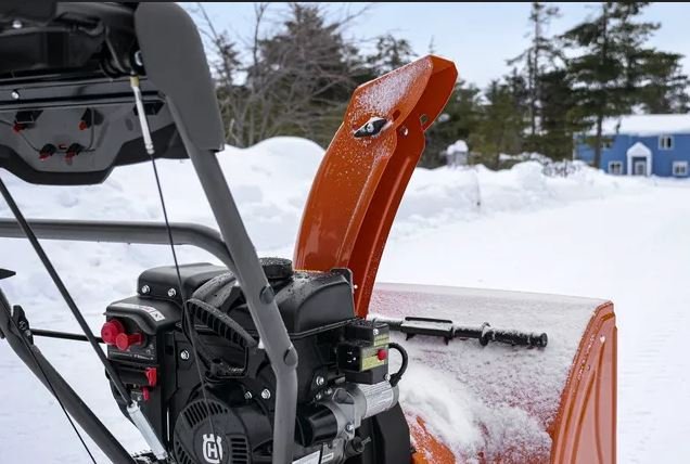 HUSQVARNA ST124 SNOWTHROWER