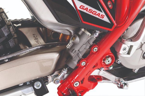 GASGAS TXT300 TRIAL MOTORCYCLE: COMPLETE TEST