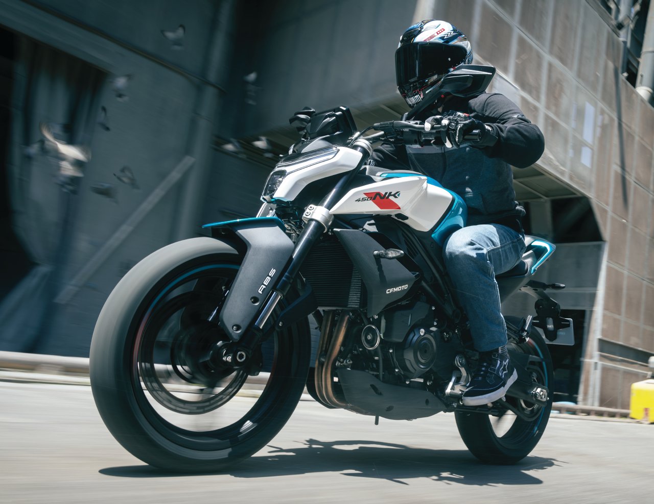 2024 CFMOTO 450NK Zephyr Blue