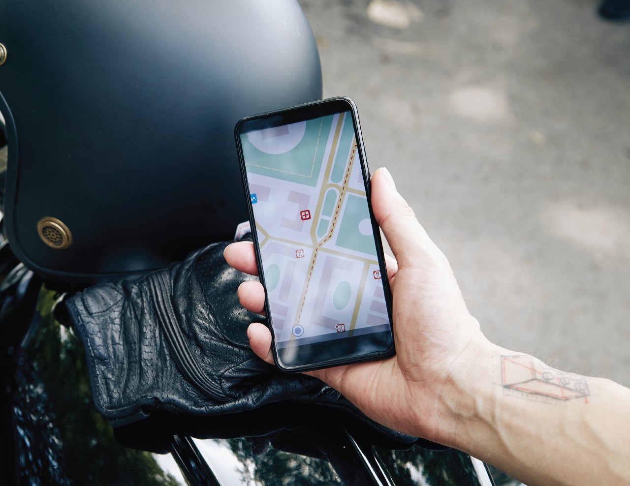 2024 CFMOTO IBEX 800 EXPLORE Starry White LOADED WITH FEATRUES COMPANY DEMO LOW KM'S CASH PRICED $12499 PLUS HST