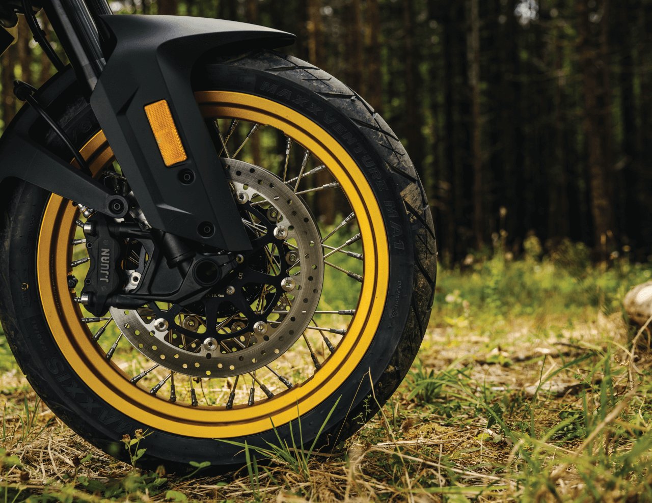 2024 CFMOTO IBEX 800 EXPLORE Starry White LOADED WITH FEATRUES COMPANY DEMO LOW KM'S CASH PRICED $12499 PLUS HST