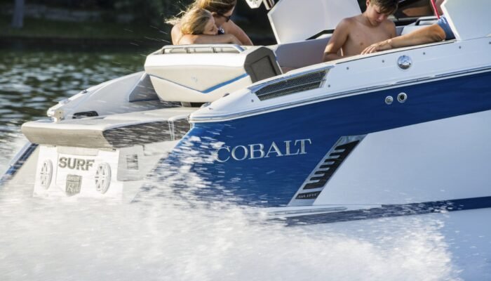 2023 Cobalt R6 SURF