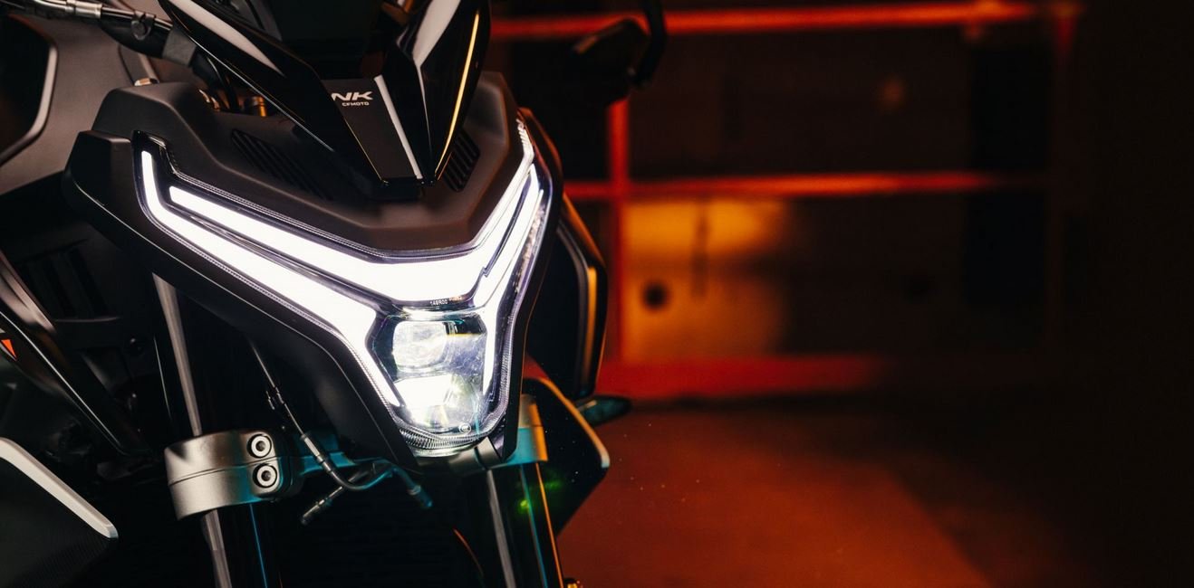 2024 CFMOTO Naked 800NK Zircon Black MANY FEATURES ELECTRONIC CRUISE CONTROL 99 HP CASH REBATE PRICE $7499 PLUS HST