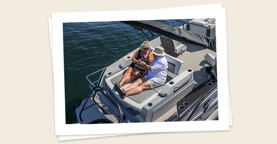 2026 Godfrey AquaPatio 235 DFLC