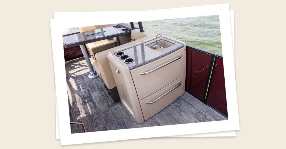 2026 Godfrey AquaPatio 275 SDE