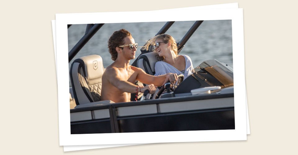 2026 Godfrey AquaPatio 256 SB Twin