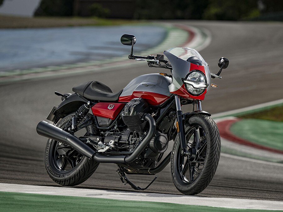 2025 Moto Guzzi V85 Strada