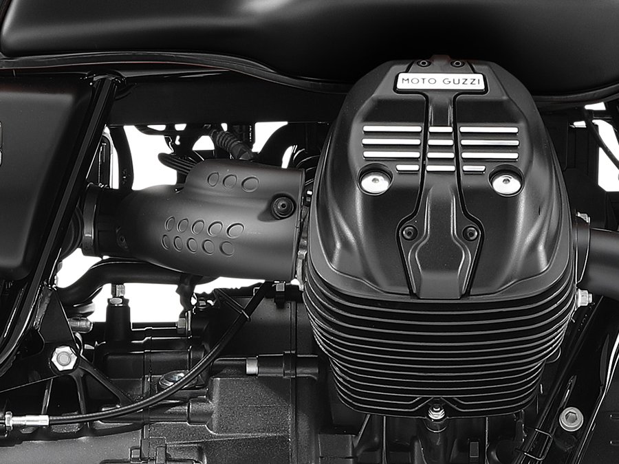 2017 Moto Guzzi V9 Roamer