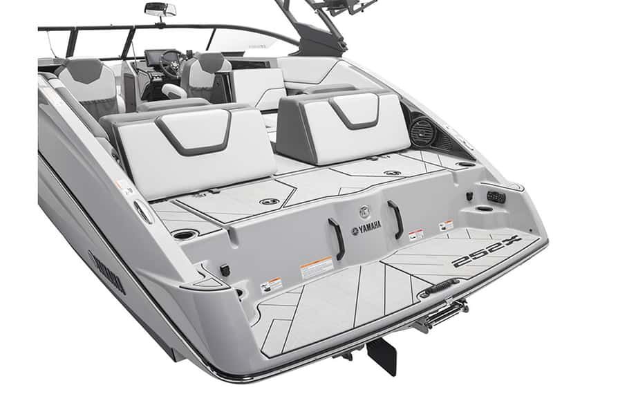 2026 Yamaha 252XE Powder Blue