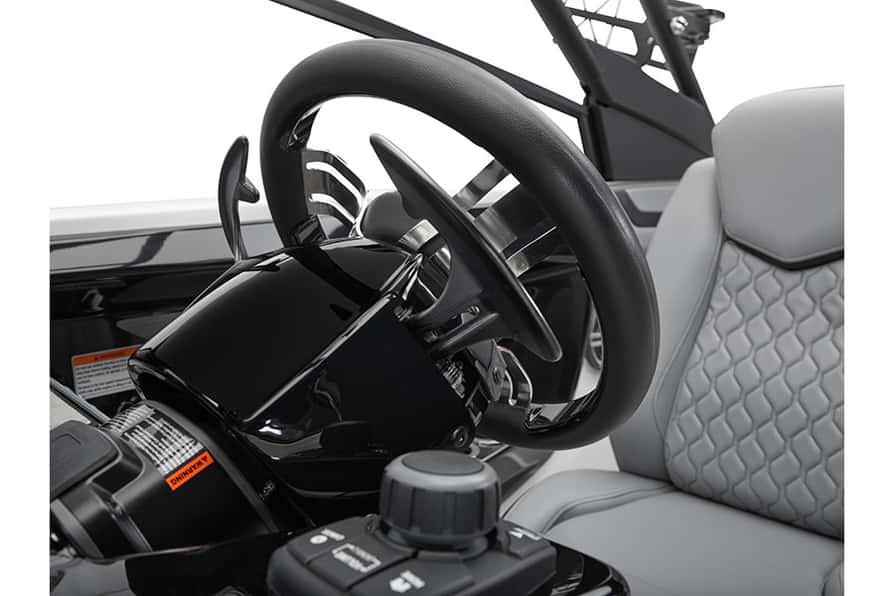 2026 Yamaha 222XD White