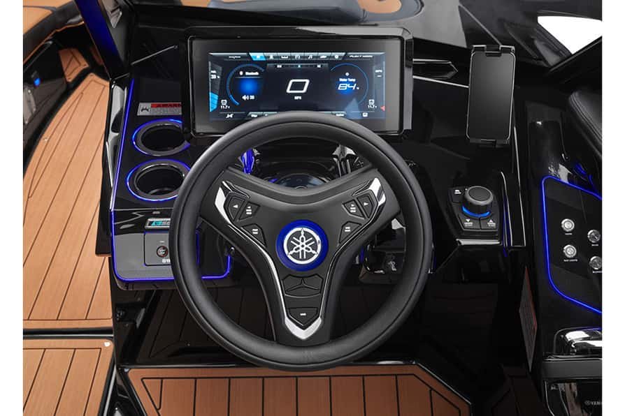 2026 Yamaha 275SD White