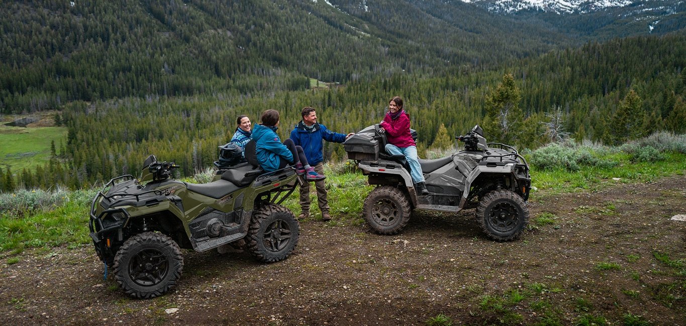 2026 Polaris® SPORTSMAN Touring 570 Premium Treeline Green Metallic