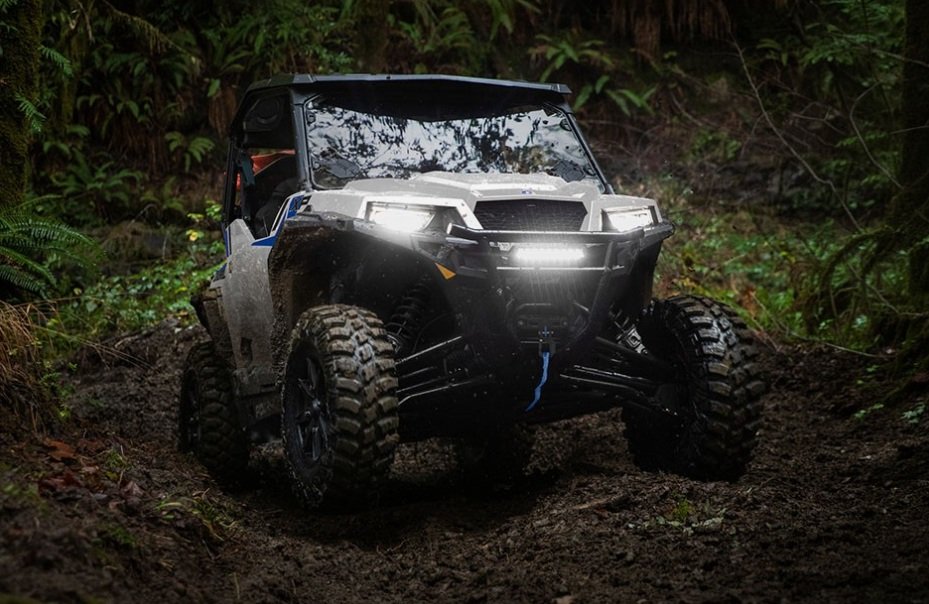 2027 Polaris® GENERAL XP 4 1000 Ultimate 4 Seat Ghost White