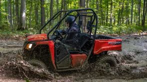 2026 Honda Pioneer 520 Standard Hero Red