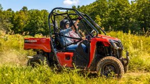 2026 Honda Pioneer 520 Standard Hero Red