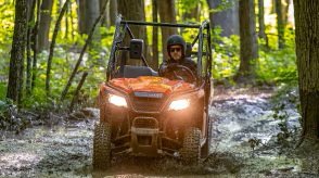 2026 Honda Pioneer 520 Standard Hero Red
