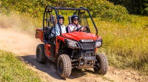 2026 Honda Pioneer 520 Standard Hero Red
