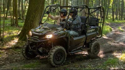 2026 Honda Pioneer 700 4P DLX Trim
