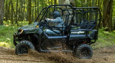 2026 Honda Pioneer 700 4P DLX Trim