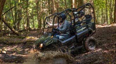 2026 Honda Pioneer 700 4P DLX Trim