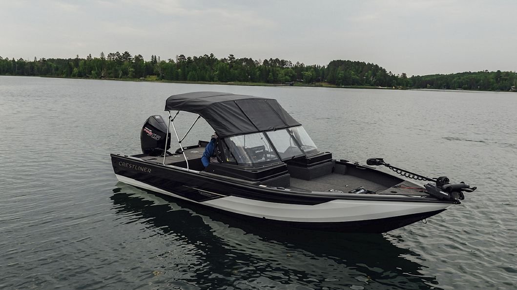 Crestliner 1850 FISH HAWK Gun Metal base White accent