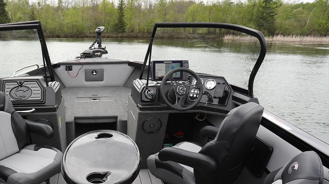 Crestliner 2250 SPORTFISH Gun Metal exterior