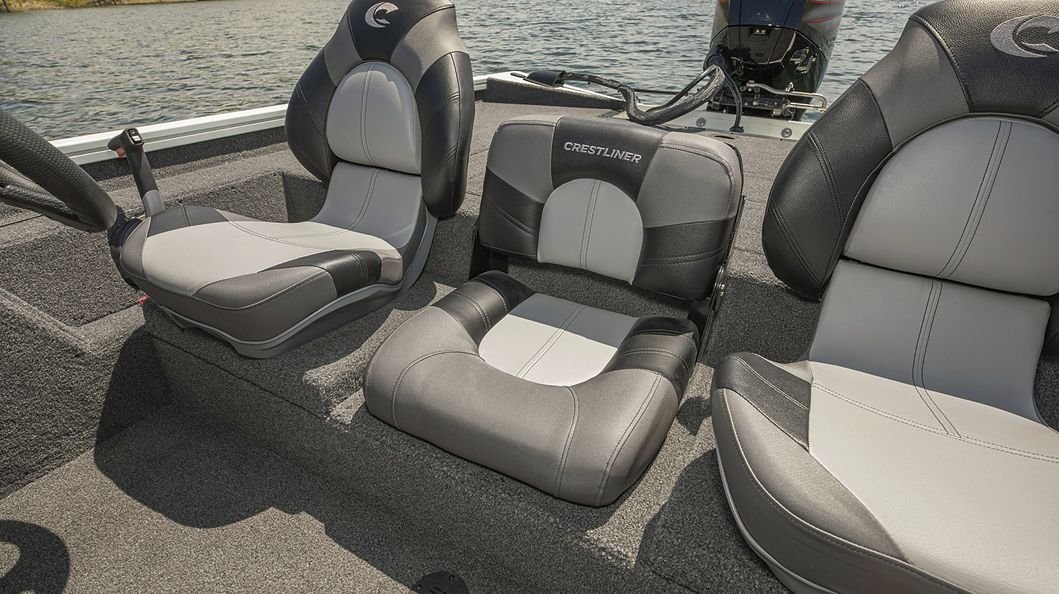 Crestliner 189 XF Silver exterior