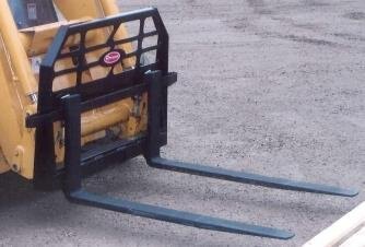 Walco Bale Spears and Pallet Forks Renegade