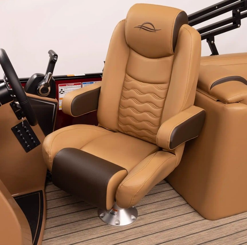 2026 G3 Boats Fusion 322 RC Wineberry