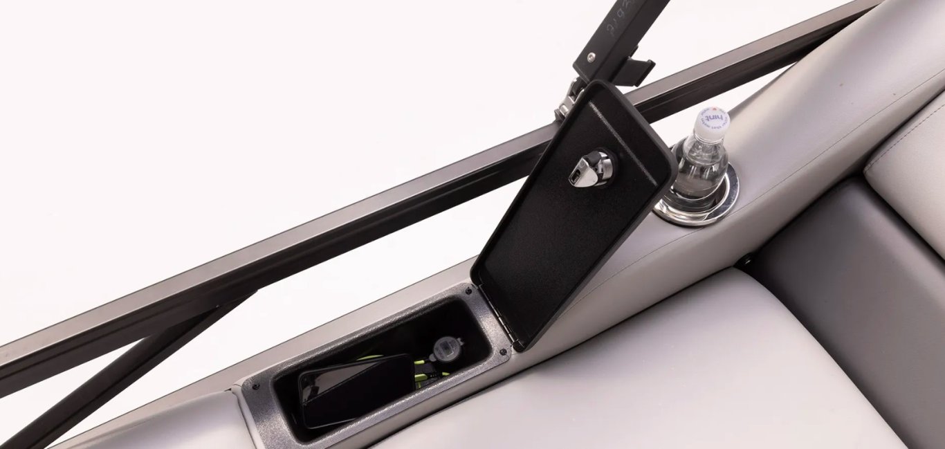 2026 G3 Boats Fusion 322 SS Indigo Blue