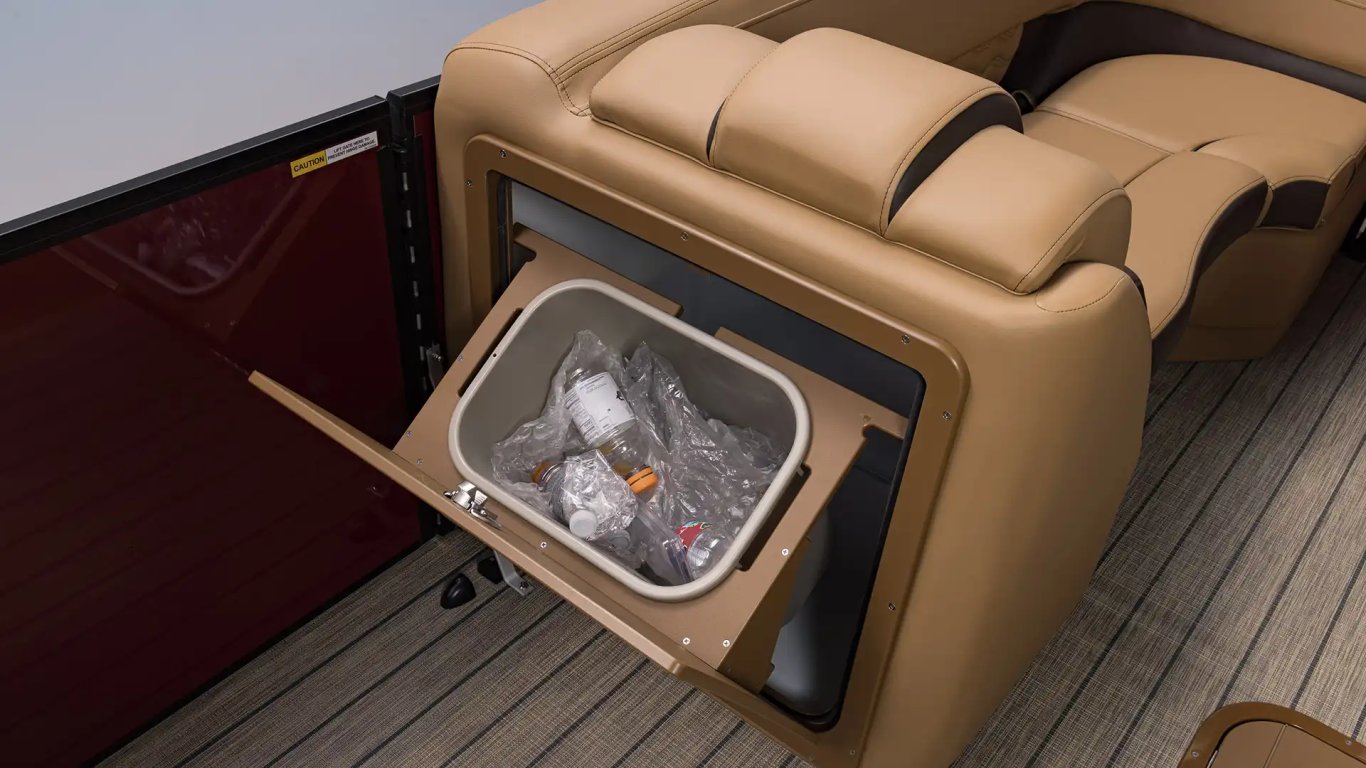 2026 SunCatcher Fusion 322RC White