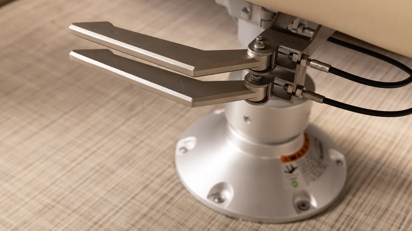 2026 SunCatcher Elite 322SS Indigo