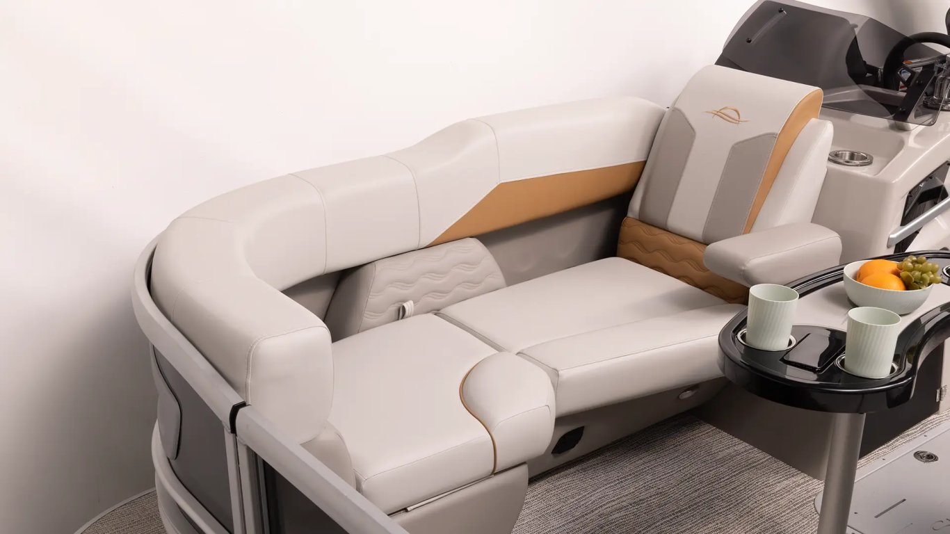 2026 SunCatcher Diamond Elite 322RC White